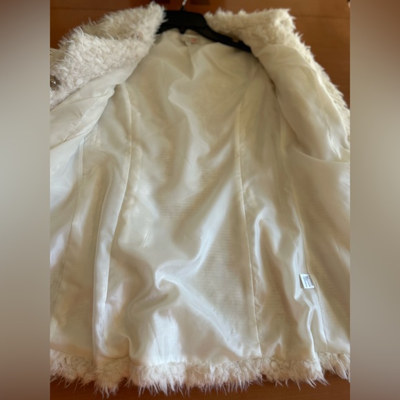 Gianni Bini Cream Teddy Faux Fur Jacket - Picture 6 of 10